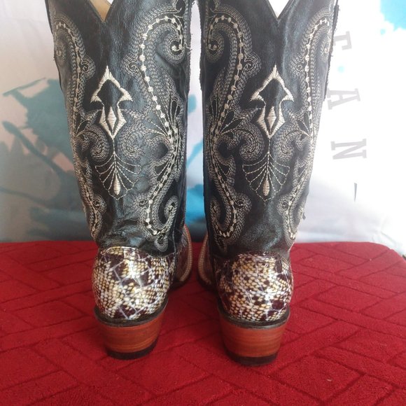 ferrini python print boots - Picture 9 of 12